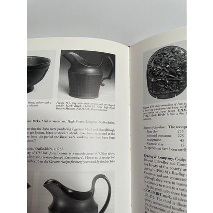 Black Basalt: Wedgwood and Contemporary Manufacturers : Diana Edwards