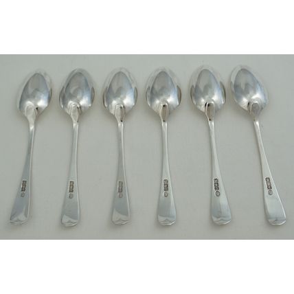 Six Silver 5+" Bright-cut Old English Star Teaspoons Sheffield 1900, 131mm, 124g