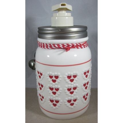 Bath & Body Works Deep Cleansing Hand Soap Dispenser Hearts Bells