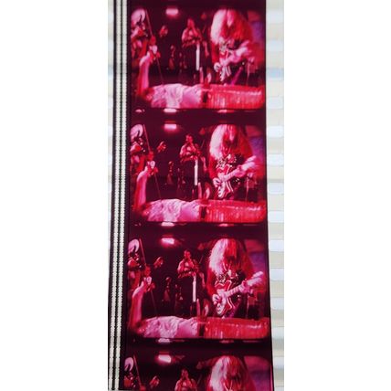 ALICE COOPER. Pk MTP - D086h . 1 STRIP OF 5 - 35MM FILM CELLS.