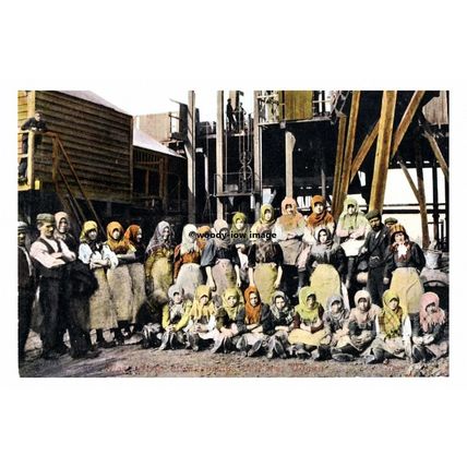 pt4528 - Wigan , Colliery Girls , Lancashire - Print 6x4