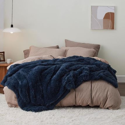 Bedsure Fluffy Navy Blue King Size Blanket for Bed, Thick Soft Sherpa Faux Fur F