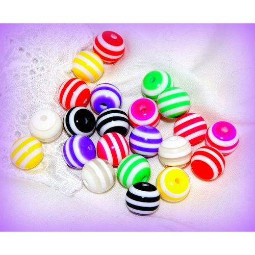 15 no Candy Stripe Pattern Acrylic 10 mm Round Beads Jewellery Making 2294