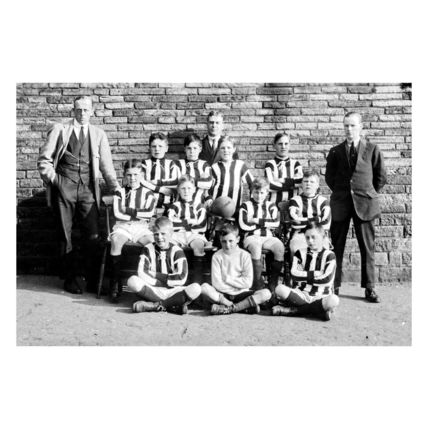 pt8803 - Dewsbury Eastborough Boys Football 1919-20 - Yorkshire - print 6x4