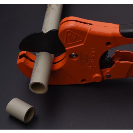 HARDEN PP, PE, PU, PVC pipe cutter soft grip cut pipes up to 63mm (HAR 600854)