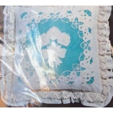 Charmin Chainstitching Flowers With Ribbon Pillow Kit