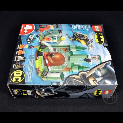 LEGO - Sealed Set – DC Superheroes – 76138 – Batman and the Joker Escape