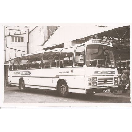 Black & White Photograph of B.& M.M.O. Co. Ltd. - Midland Red - BVP 780V