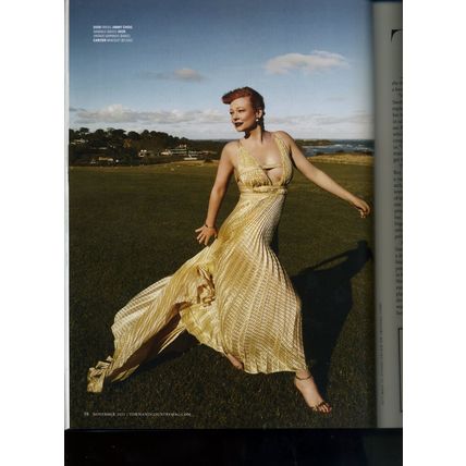Town & Country November 2021 Family Drama Succession's Sarah Snook COVER NEW