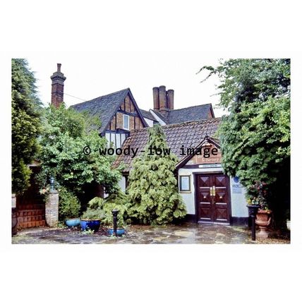 pu0183 - The Tudor Oaks Pub , Astwick , Bedfordshire - print