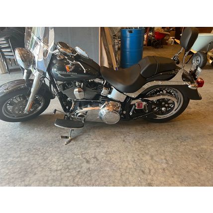 2015 Harley-Davidson FLST Heritage Classic Softail