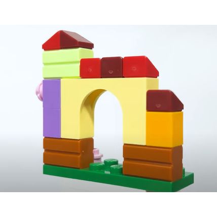 NEW Disney Lego Encanto Mirabel Micro Doll Figure and Casa Madrigal & Miracle Ca