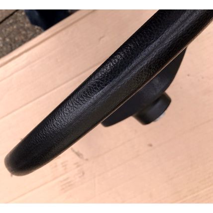 Ford Fiesta Mk2 Steering Wheel WITH centre cap - pictures in ad - 84FB3600DBW