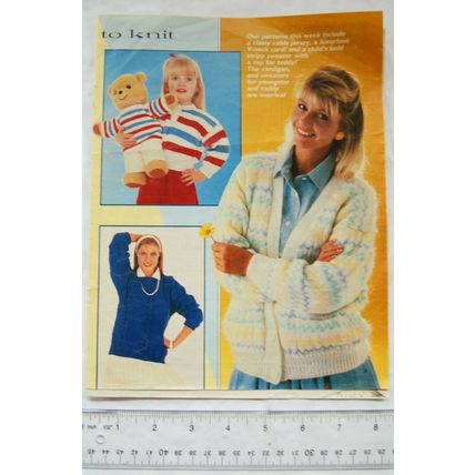 Vintage: pattern for matching little girl & teddy bear sweaters DK + adult