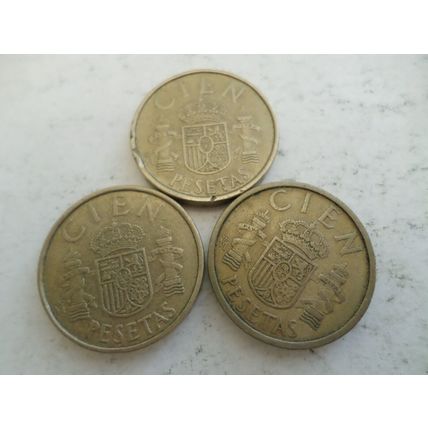 Spain - 3 differently dated cien pesetas coins - dated 1982/1983/1984