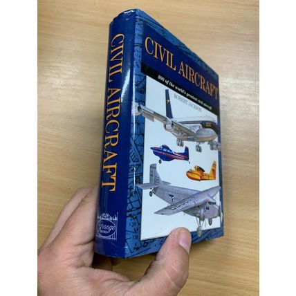 2001 1ST EDITION "CIVIL AIRCRAFT" ROBERT JACKSON ILLUSTRATED HARDBACK BOOK (P4)