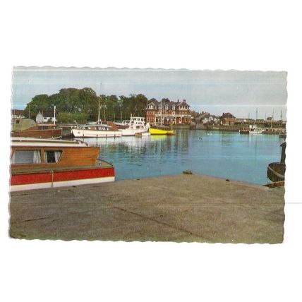 OULTON BROAD, LOWESTOFT, SUFFOLK used vintage postcard 1965 postmark #