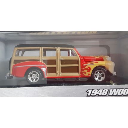 2004 Hot Wheels 1948 Woody 100% Hard Rock Cafe Limited Edition Real Riders
