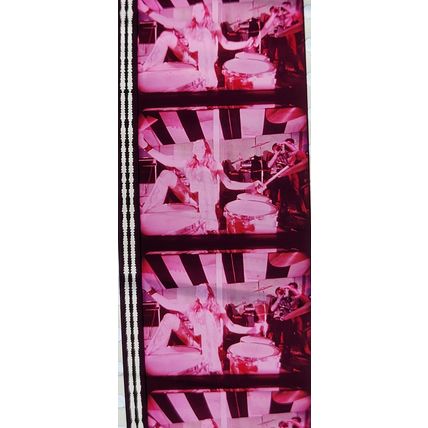 ALICE COOPER. Pk MTP - B040n . 1 STRIP OF 5 - 35MM FILM CELLS.