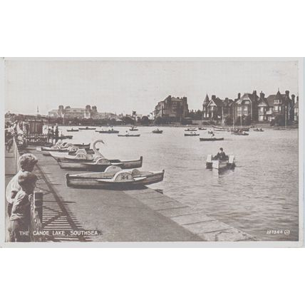 The Canoe Lake Southsea Hampshire Postcard (QHAM227)
