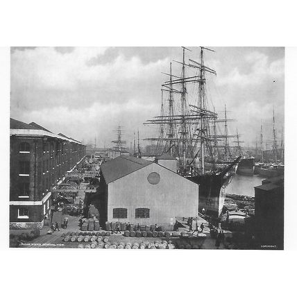 NL37: London Docks
