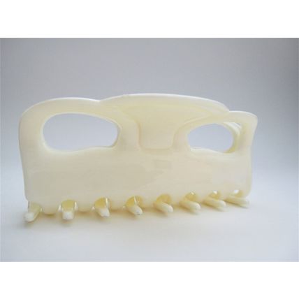 Creme white or black hair claw clip for fine, thin hair