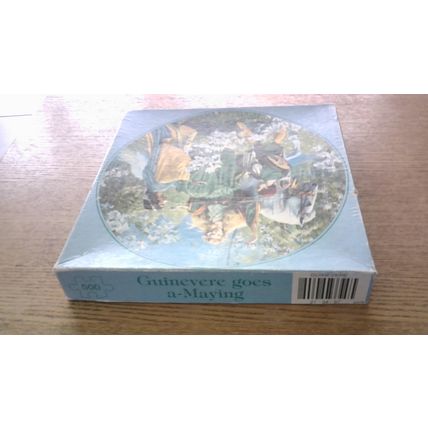 GUINEVERE GOES A-MAYING Round Jigsaw Puzzle (500 Piece)