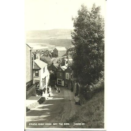 Yorkshire ROBIN HOOD'S BAY The Bank Postcard (Judges 24250)