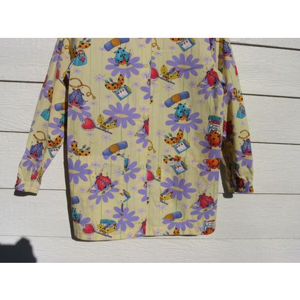 Cherokee Scrub Top XS 42 Chest NWOT Lt Yellow Ladybugs Medical Vet