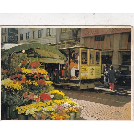 Powell Street Flower stand San Francisco United StatesPostcard posted 1981 creas