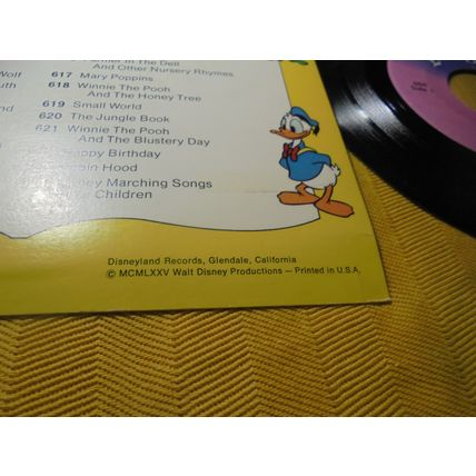 DISNEYLAND BAMBI 1975 45 RPM RECORD!!! $15.00 Shipped!! This mid 70's 45 RPM,,,