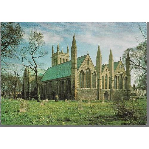 Great Yarmouth, Norfolk - St. Nicholas Parish Church - postcard c.1970s