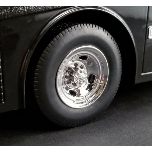 1/18 1970 Ford F-350 Ramp Truck black
