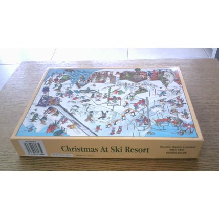 CHRISTMAS AT SKI RESORT Jigsaw Puzzle (1000 Piece) Studio Retail