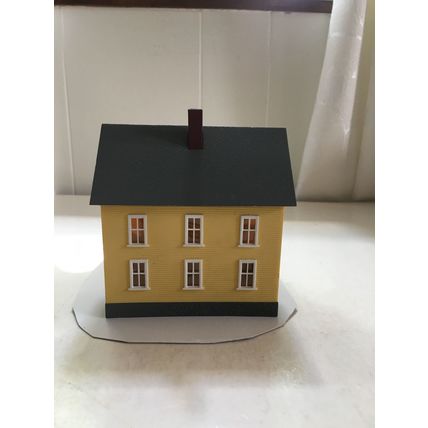 HO Scale Model Power Grandma Mose's House (built) 4384