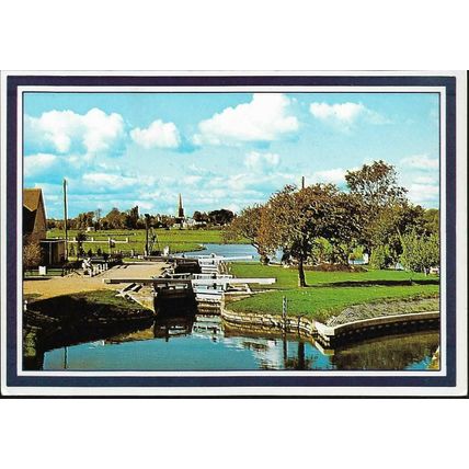 Lechlade, Gloucestershire - St. John's Lock, Thames - Kingsley postcard c.1980s