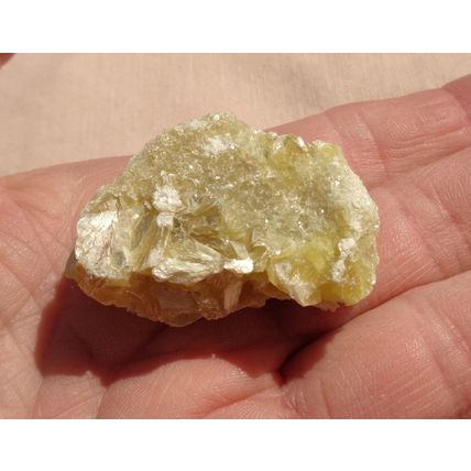 D Star Mica Crystal Stone Raw Rough 1.625 Inch 40mm Energy Work Gridding
