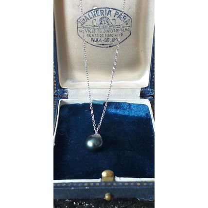 Vintage 1980-s Black Pearl Silver Pendant on 18 inch Chain - Beautiful!