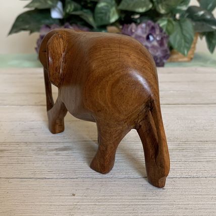 Vintage Solid Teak Hand Carved Wooden Elephant Sculpture Wood Figurine 5.5”x3.5”