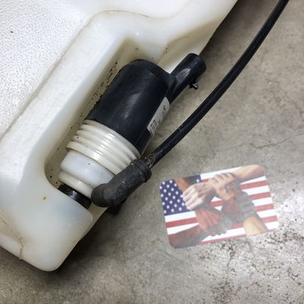 GM 19120261 OEM Washer Fluid Reservoir + Pump 15140461 + Level Sensor 13319533