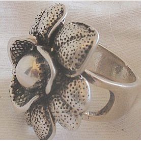 Silver big flower ring