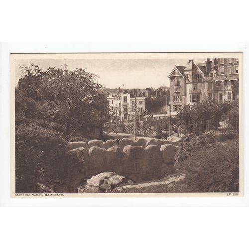 Madeira Walk Ramsgate Kent Postcard 258