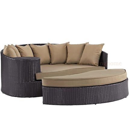 Outdoor Patio Brown Rattan Round Day Bed Lounge Sofa UV Resist. Synthetic Rattan