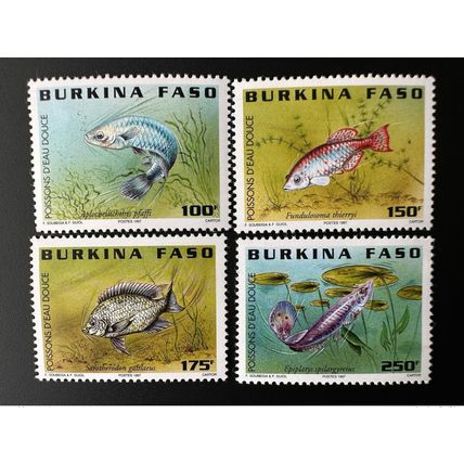 Burkina Faso 1997 Mi. 1462 - 1465 Poissons d'eau douce Fishes faune marine