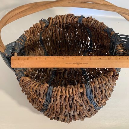 Vintage Basket Buttocks Egg Gathering Hand Woven Primitive Farmhouse Gods Eye