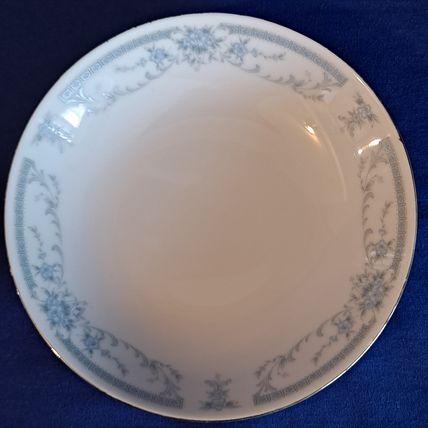 Vintage Sheffield BLUE WHISPER Porcelain FRUIT/Dessert BOWL Cereal Sauce 5 5/8"