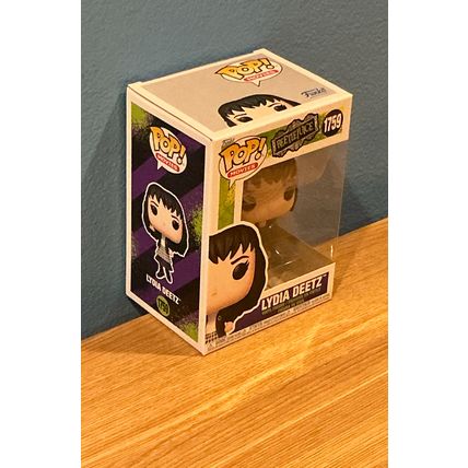 Funko Pop! Beetlejuice - Lydia Deetz #1759 Vinyl Figure (Box & Protector)