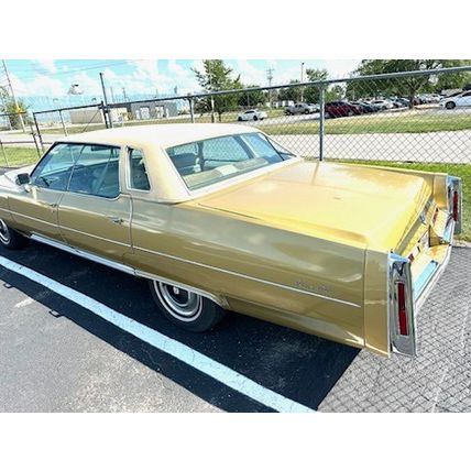 1976 Cadillac Sedan De Ville