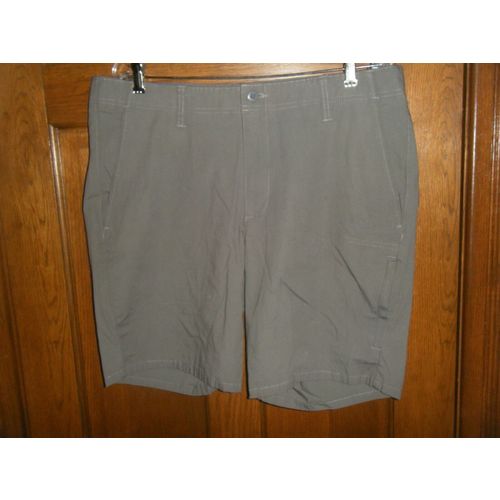 Dockers Gray Flat Front Golf Shorts - Size 36