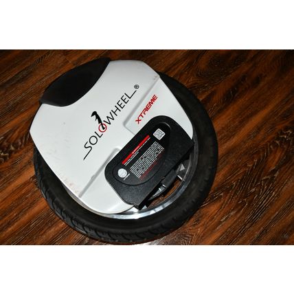 Original Solowheel Xtreme by Inventist Electric Unicycle Black/White As Is 515c3